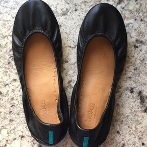 Matte black Tieks